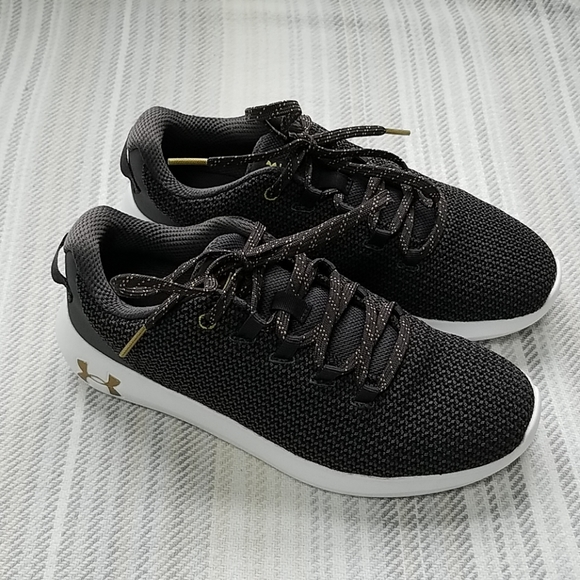under armor walking shoes